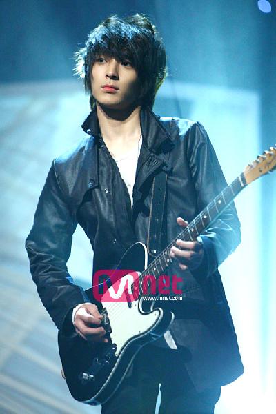 choi jong hun. 44 - F.T.Island, Choi Jong Hun