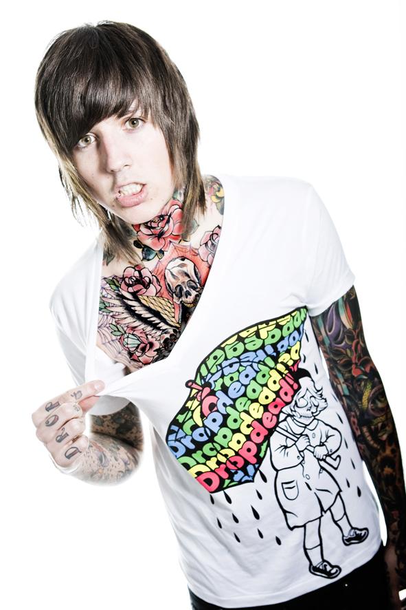 oli sykes. uber smex if you ignore the tattoo overload.