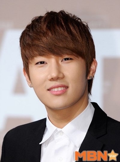 ชีวิตสุดทึ่ง! ของ 10 ไอดอลที่เคยจนมาก่อน
