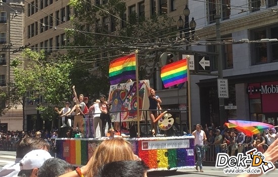 พาไปชมงาน Gay pride parade ที่ใหญ่ที่สุดในโลก ณ ซานฟรานซิสโก พาไปชมงาน Gay pride parade ที่ใหญ่ที่สุดในโลก ณ ซานฟรานซิสโก