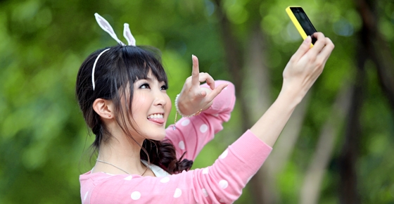 เทคนิคถ่ายภาพเด็ด : มารู้จักการถ่ายภาพ selfie กันเถอะ