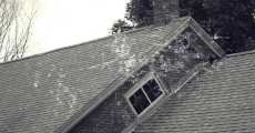 "หน้าต่างแม่มด" ความเชื่อที่ดูแปลกตาของบ้านฟาร์มรัฐเวอร์มอนต์ อเมริกา