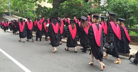Harvard อนุมัติ นร.แพทย์จบเร็วกว่ากำหนด เพื่อช่วยโรงพยาบาลอเมริกาสู้ COVID-19