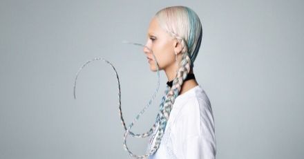 เพิ่มสีสันบนเส้นผมตามฤดูกาล ในสไตล์ที่เป็นคุณ