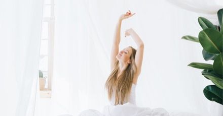 เตียงดูดทำยังไง! 9 วิธีดึงตัวเองออกจากเตียง พร้อมรับวันใหม่ที่สดใสกว่าเดิม