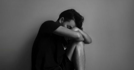 วัดปะหล่ะ? วิจัยบอกว่าเวลาอกหักผู้ชายมักจะเจ็บหนักกว่าผู้หญิง