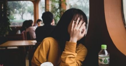 อยากคุยด้วยนะแต่ไม่รู้จะเริ่มต้นยังไง! ใช่เรารึเปล่า? มนุษย์ Shy Extrovert 