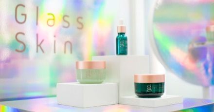 เสกผิวสวยพร้อมใช้ด้วย GLASS SKIN สกินแคร์น้องใหม่ คุณภาพระดับเวิลด์คลาส!