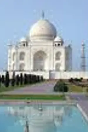 ปกนิยาย อินเดีย  ขุมทรัพย์ใต้กองขยะ