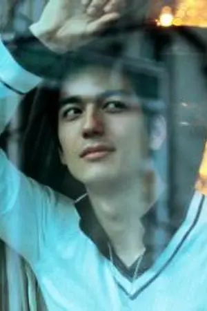 ปกนิยาย Love is..Beneath the Shadow: ใต้เงาลวง *ดอกหญ้า2000 ตีพิมพ์