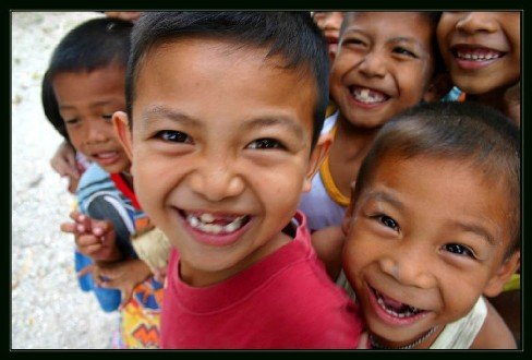 [เด็กเบื่อพวกชอบสร้างภาพ] รอยยิ้มไม่จัดฉาก ยิ้มจากใจไม่เสแสร้ง ยิ้ม ...