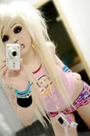 ปกนิยาย FREE STYLE ชมรมวุ่นรัก เจ้าแม่สีสรรค์