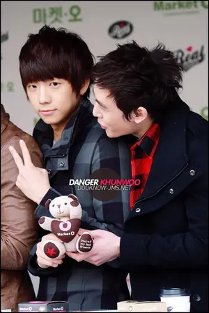 ปกนิยาย [2PM Yaoi] You must love me