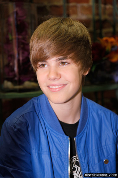 PIC:>>>>>>Justin Bieber