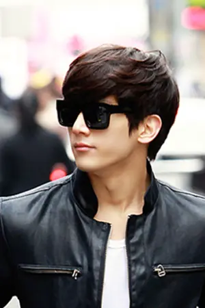 ปกนิยาย Elephant School ลุ้นรักทายาทร้อยล้าน