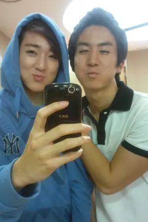 ปกนิยาย [SF] U-Kiss BumVin+EliDong