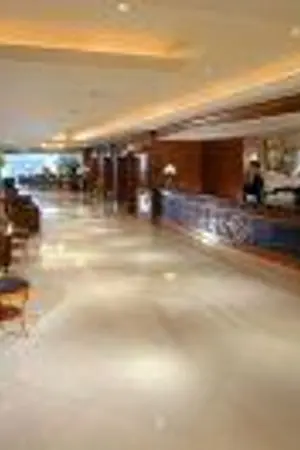 ปกนิยาย โรงแรมวุ่น ชุลมุนรัก