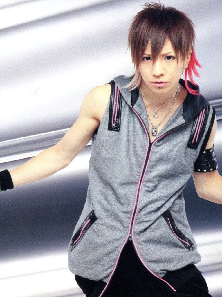 [J-ROCK] ยังจำได้ไหม?? 16 กุมพาวันเกิด ใคร?? {ViViD} | Dek-D.com