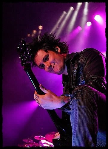 PiX - Synyster Gates : Hottest guitarist alive ! | Dek-D.com