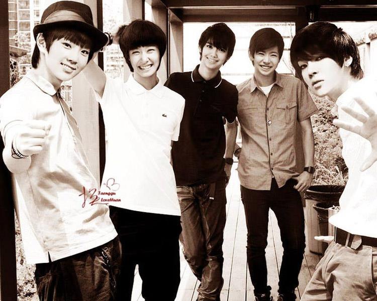 Boys generation