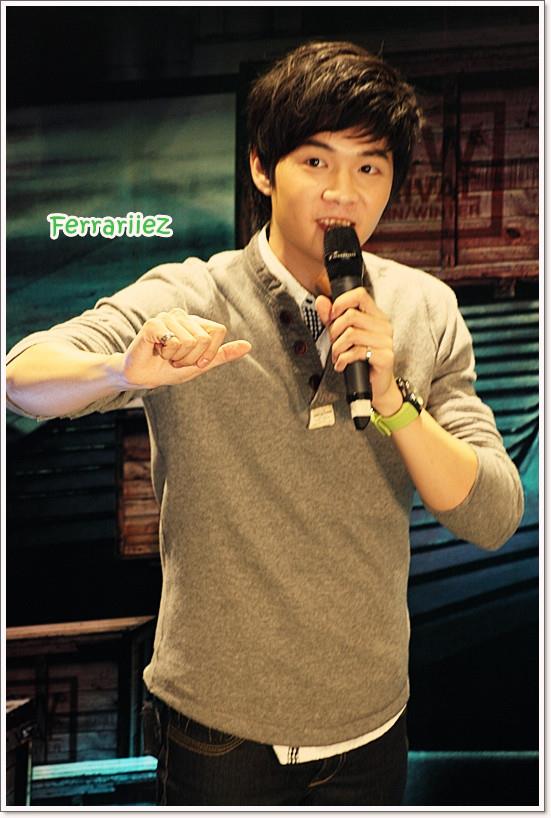 [TS7] เมื่อตี๋สุดหล่อ บุกไปขโมยหัวใจ ที่เซนทรัล >>> Pixx แอมป์ งาน ...