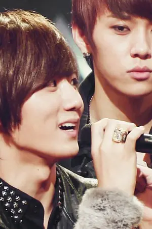 ปกนิยาย เรื่องวุ่นลุุ้นหัวใจนายมาเฟียของฉัน  (B2st)