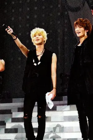 ปกนิยาย HostClub เจ้าหัวเห็ดใสซื่อจะเป็นโฮสต์ได้มั้ยเนี้ย  [JongKey 2min]