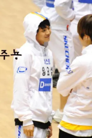 ปกนิยาย No words,but is it love?นี่คือความรักรึเปล่านะ?[100%]