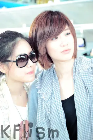 ปกนิยาย The Prince and the Witch. เสกรักนาย เจ้าชายน้ำแข็ง [KAEW FANG]