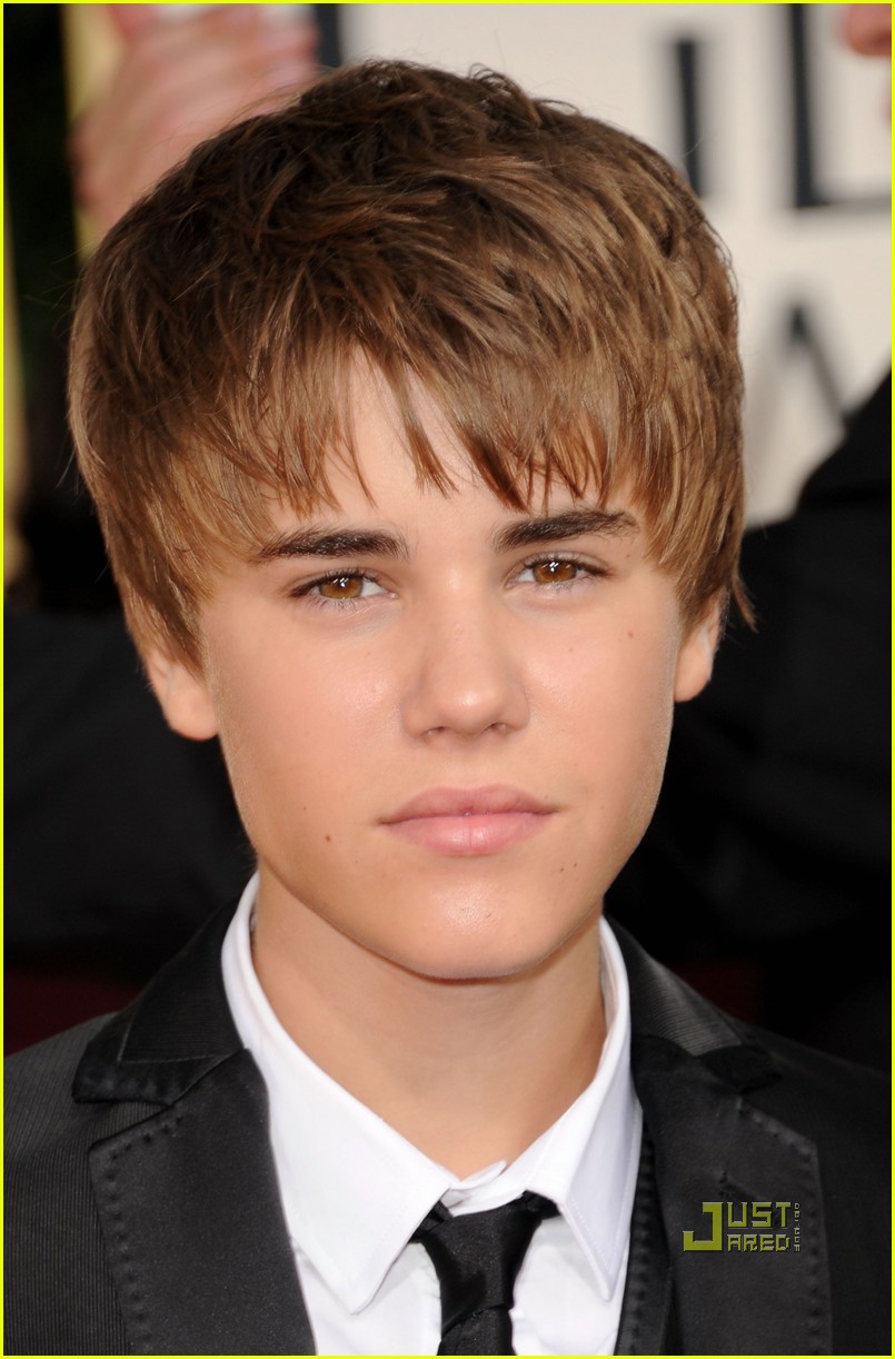 จูน สตอเบอร์รี่ชีสเค้ก vs Justin Bieber | Dek-D.com