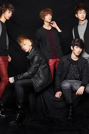 ปกนิยาย :: รู้จัก 'SHINee' 5 หนุ่มบอยแบนด์สุดฮอต ::