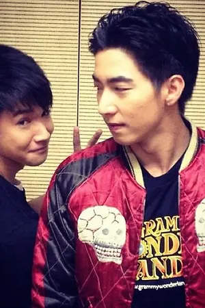ปกนิยาย Roommate วุ่นรักพักหัวใจไว้ในหอ [[โน่ริท ฮั่นแกง]]