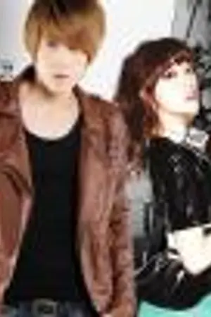 ปกนิยาย Flower boy ยัยหล่อหน้าใสพิชิตใจเหล่าบอยแบนด์