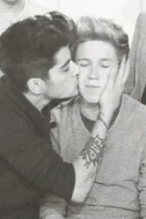 ปกนิยาย LLAIZ