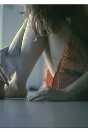 ปกนิยาย เธอคือใคร