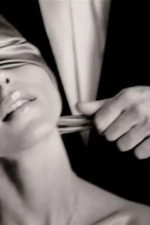 ปกนิยาย Love Into The Dark - คู่เสน่หา