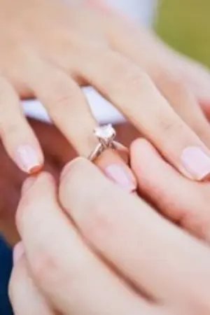 ปกนิยาย รักเพียงเธอ