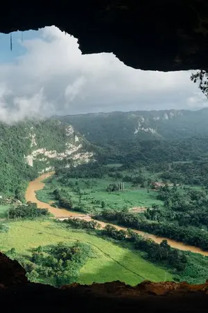 ปกนิยาย Land