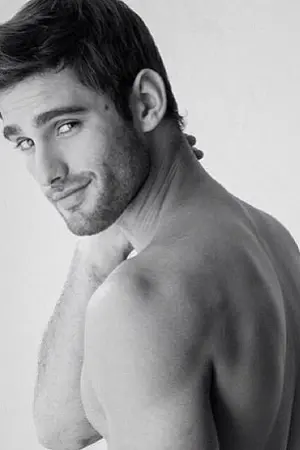 ปกนิยาย ใต้เงาลวงรัก