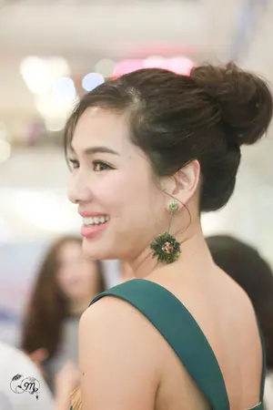 ปกนิยาย รักหลักสี่