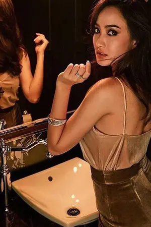 ปกนิยาย พลอยชฎา (soon)