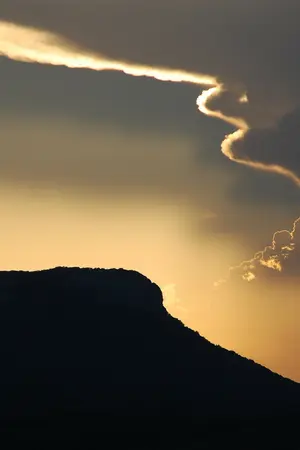 ปกนิยาย สองฟากฟ้า