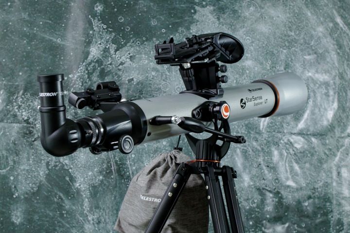 กล้องดูดาวรุ่น STARSENSE EXPLORER LT 70AZ เมื่อประกอบสำเร็จ