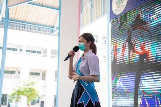 ดำรงตำแหน่งประธานคณะกรรมการสภานักเรียน รุ่นที่ 24 โรงเรียนสวนกุหลาบวิทยาลัย รังสิต  