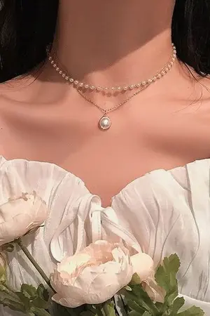 ปกนิยาย 'ก่อน' จำนรรจ์รัก