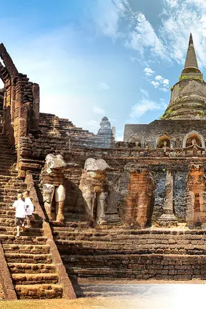 ปกนิยาย ความแตกต่างระหว่างวัดช้างรอบและวัดช้างล้อม