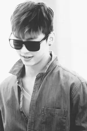 ปกนิยาย { B.A.P x You }  พ ร า ก