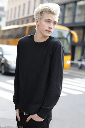 ปกนิยาย Love is manager