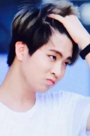 ปกนิยาย Fic Yongbam  ลังเล