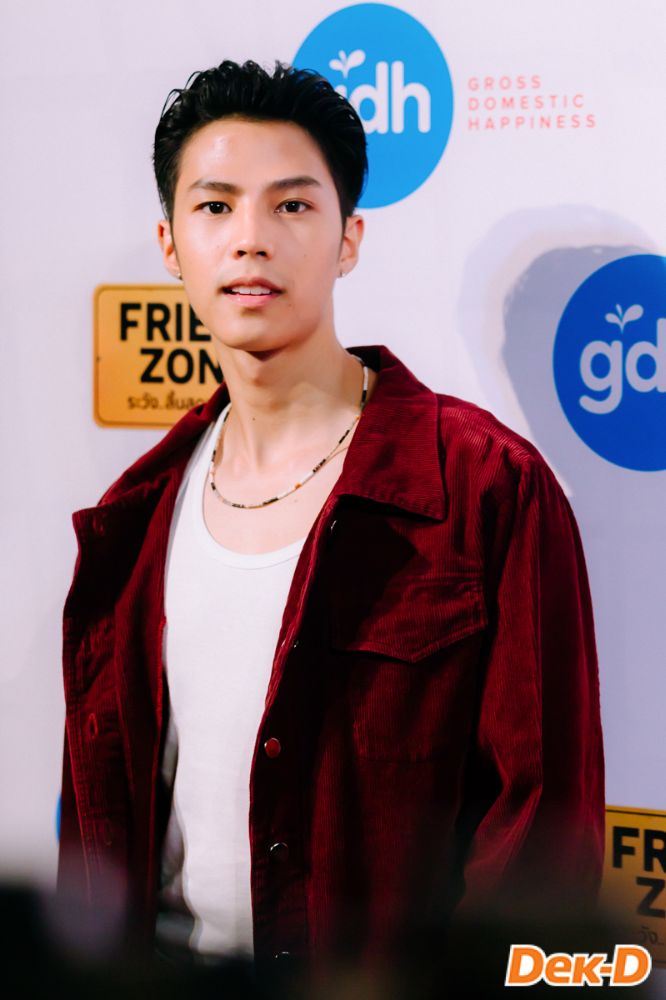 รูปที่ (16) แบงค์ ธิติด้วยนะ